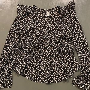 Gap women’s top.. Very versatile!